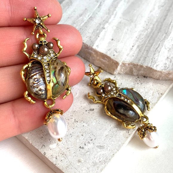 NEW~ Anthropologie Abalone Shell & Pearl Bug Earrings - Picture 3 of 9